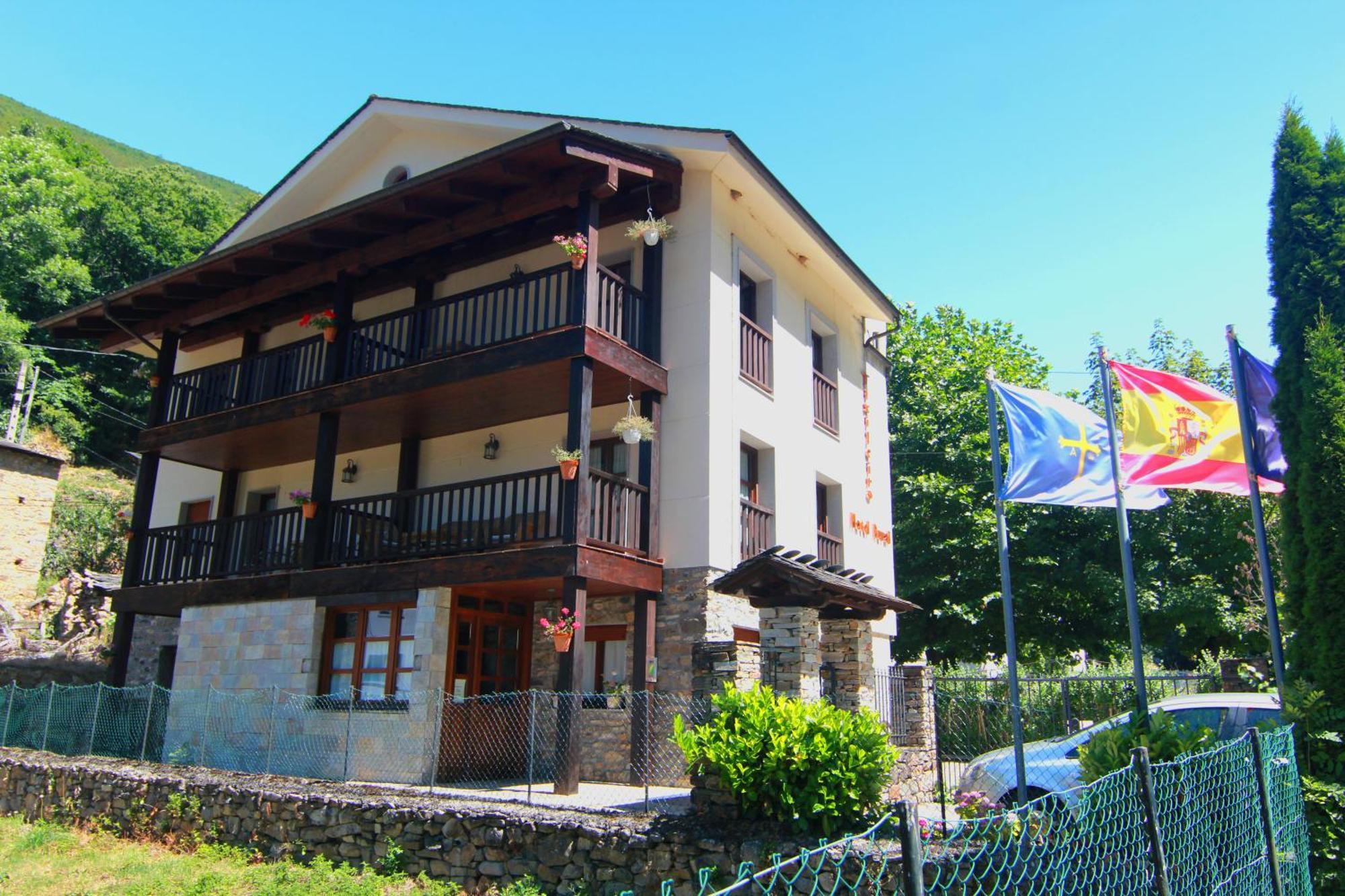 Tixileiro Hotel Sisterna Luaran gambar